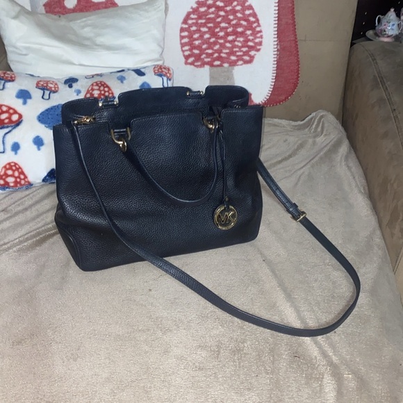 MICHAEL KORS Black Leather Handbag - Excellent Condition - Picture 10 of 11